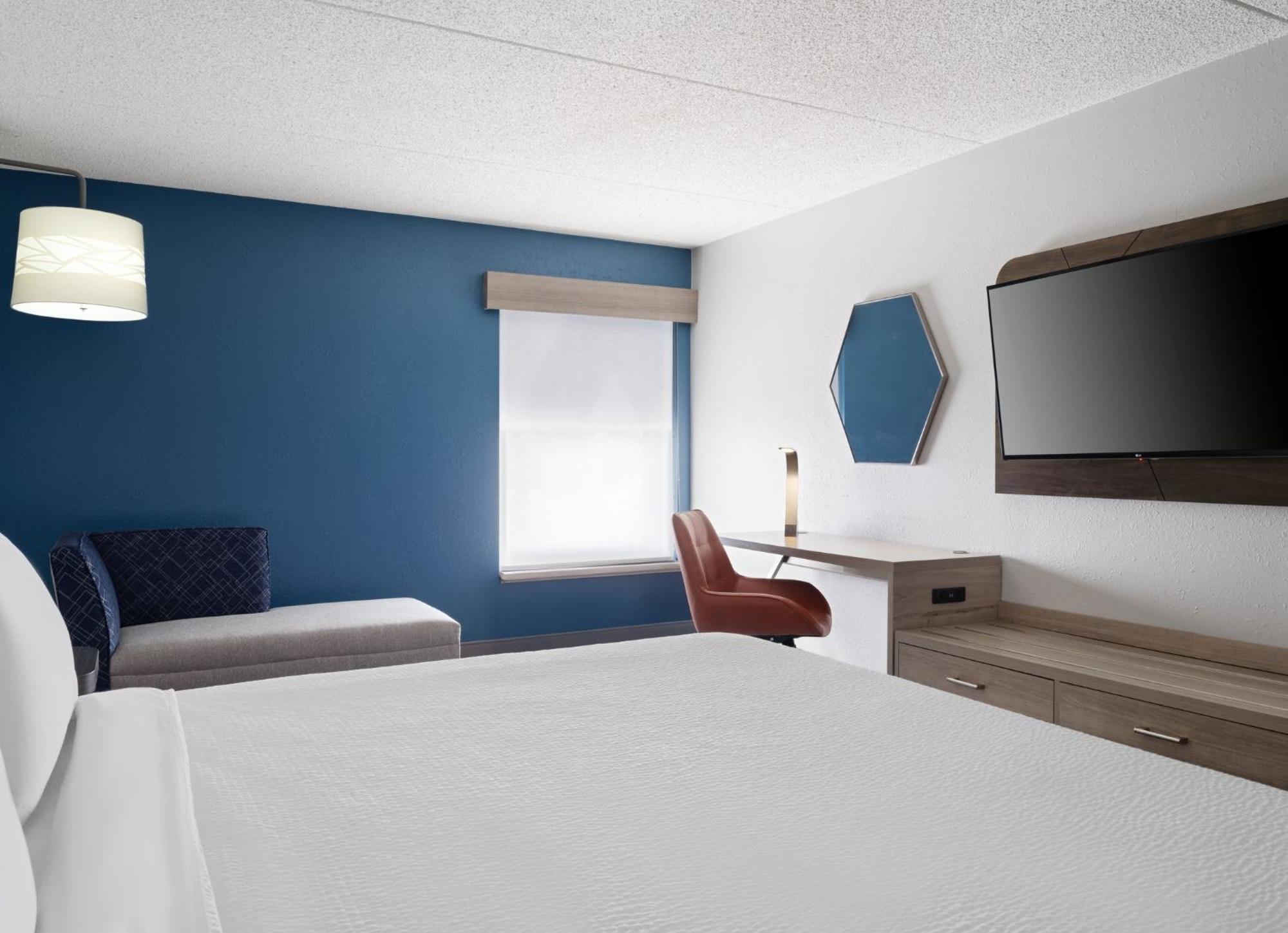 Holiday Inn Express Indianapolis Airport By Ihg Plainfield Bagian luar foto