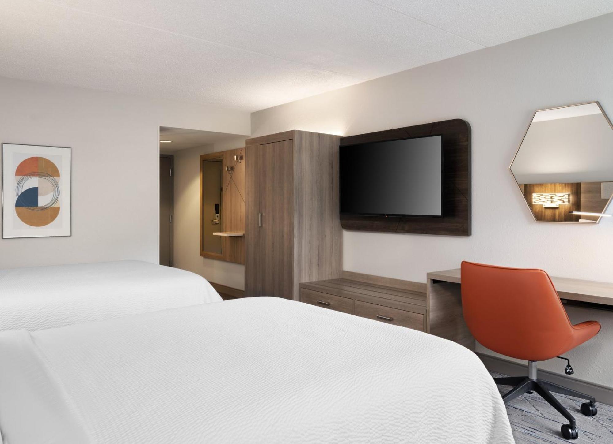 Holiday Inn Express Indianapolis Airport By Ihg Plainfield Bagian luar foto