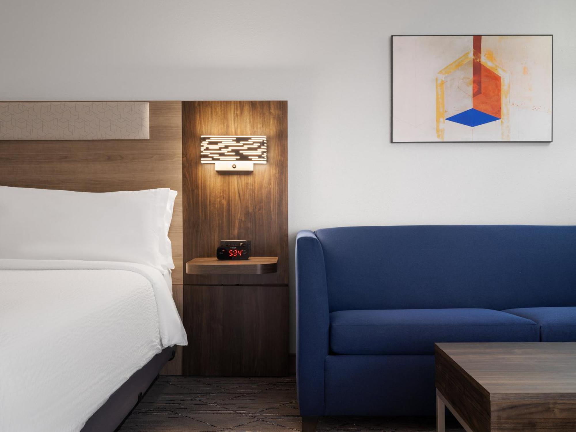 Holiday Inn Express Indianapolis Airport By Ihg Plainfield Bagian luar foto